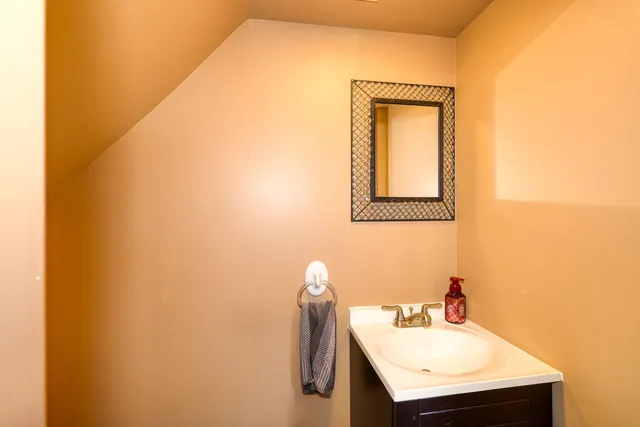 $399,000 | 205 West Pierce Street, Elburn, IL 60119