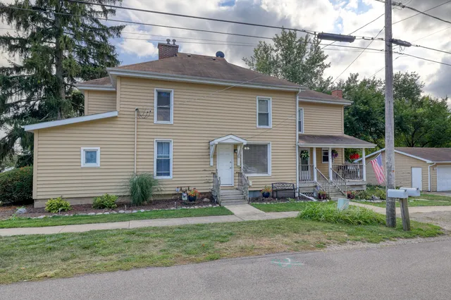 $399,000 | 205 West Pierce Street, Elburn, IL 60119