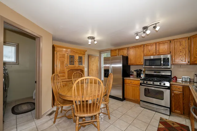 $399,000 | 205 West Pierce Street, Elburn, IL 60119