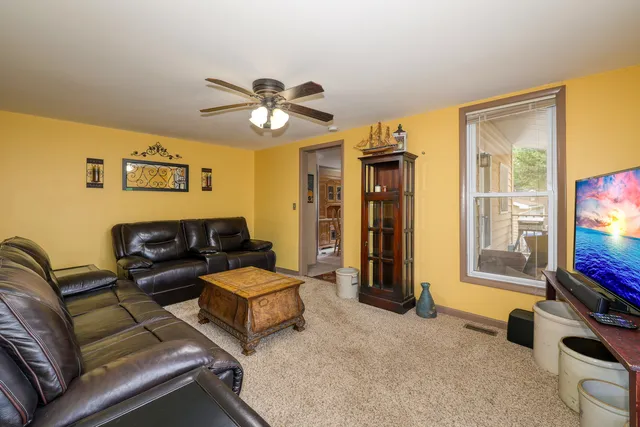 $399,000 | 205 West Pierce Street, Elburn, IL 60119