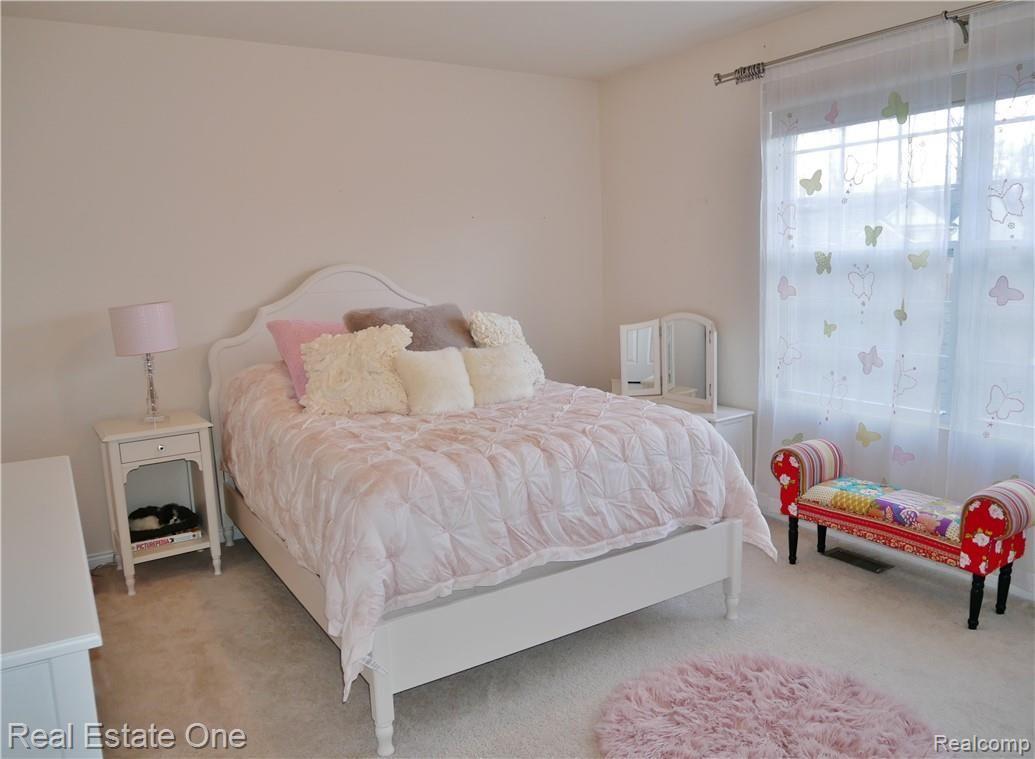 811 Monterey Ln. Rochester, MI 48307 - Photo 18 of 23 bed 3.JPG