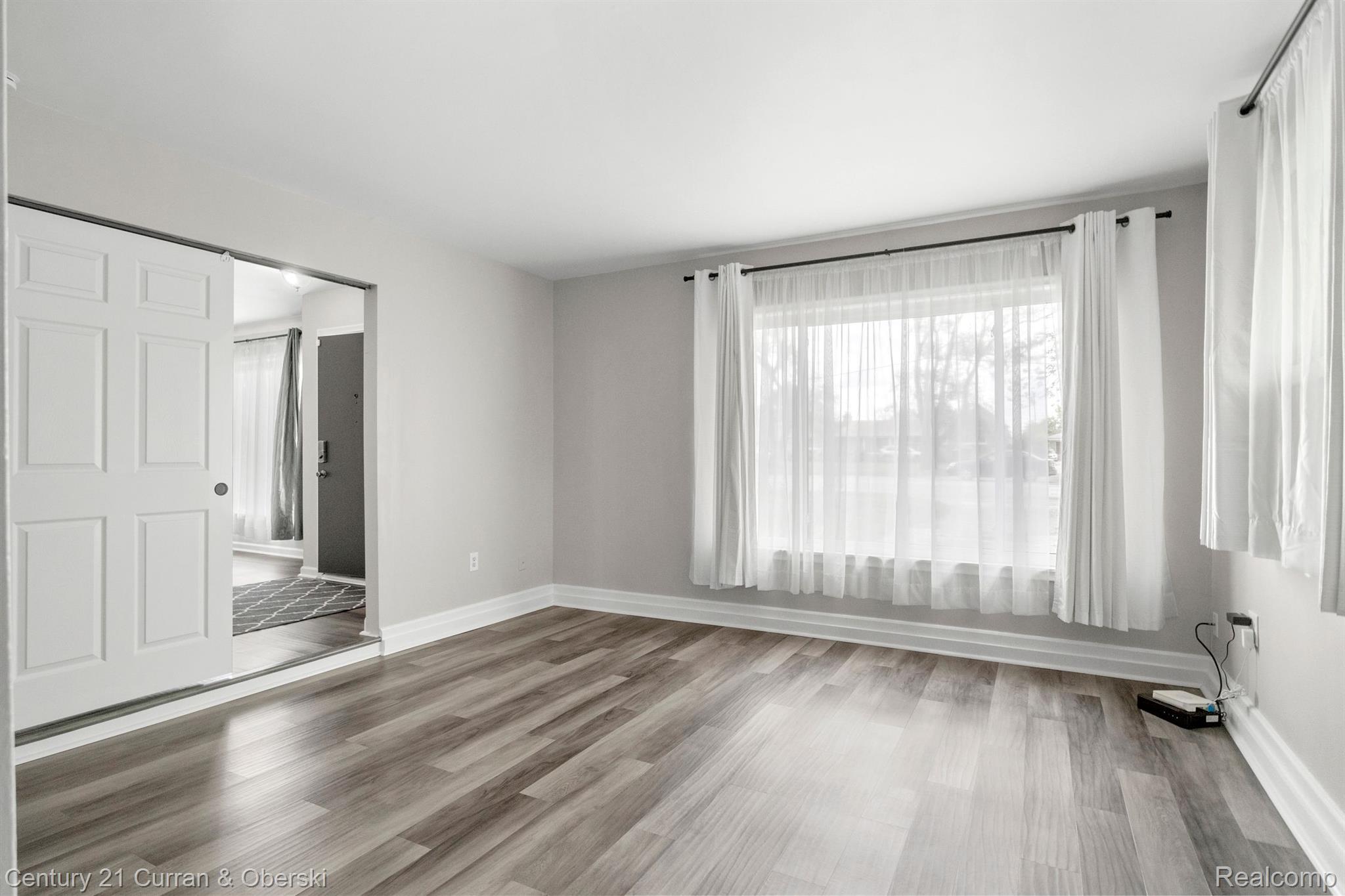 1733 Inkster Road Garden City, MI 48135 - Photo 14 of 31 Master bedroom