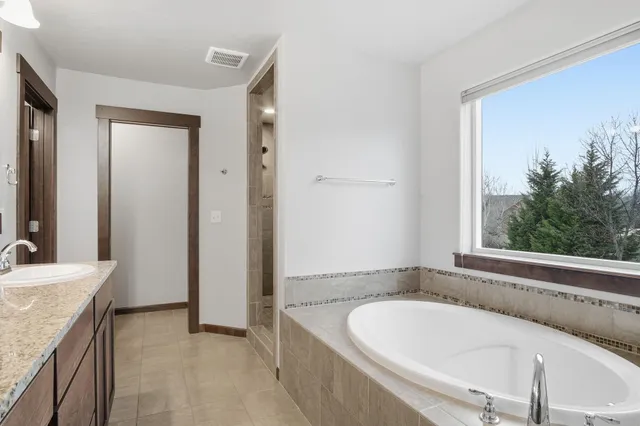 $925,000 | 2120 South Selkirk Street, Spokane Valley, WA 99016