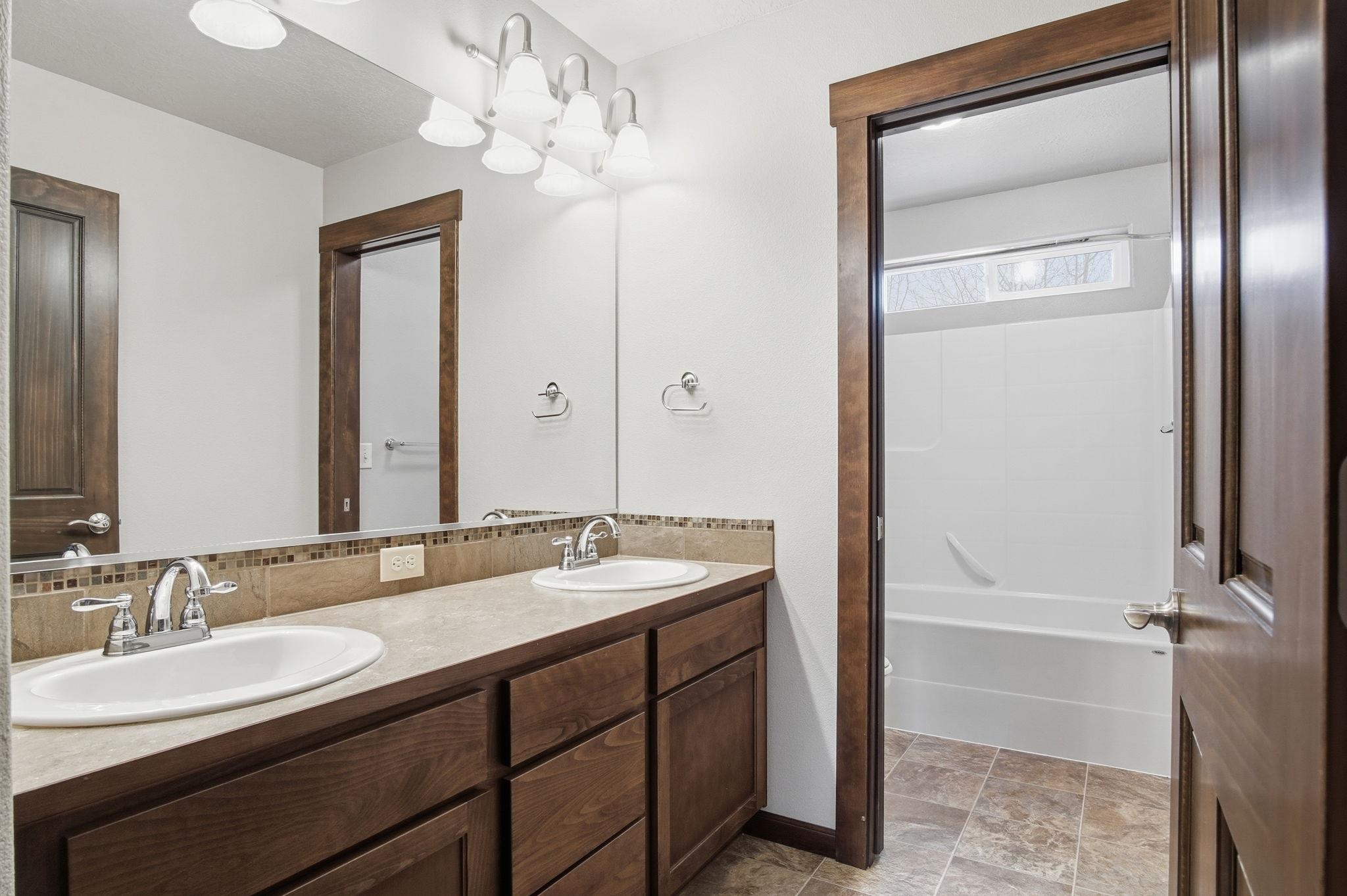 2120 South Selkirk Street Spokane Valley, WA 99016 - Photo 30 of 50