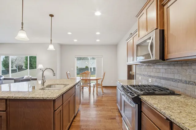 $925,000 | 2120 South Selkirk Street, Spokane Valley, WA 99016