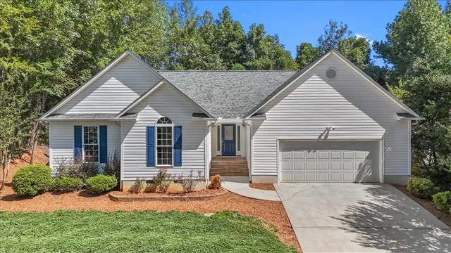 $380,000 | 14055 East Camelia Lane, Seneca, SC 29678