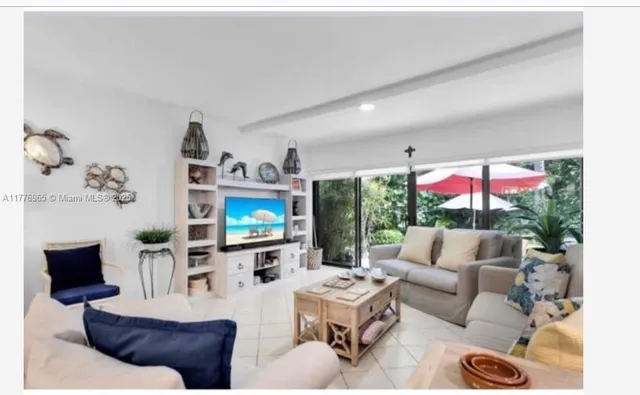 $5,500 | 87200 Overseas Highway, Unit F1, Islamorada, FL 33036