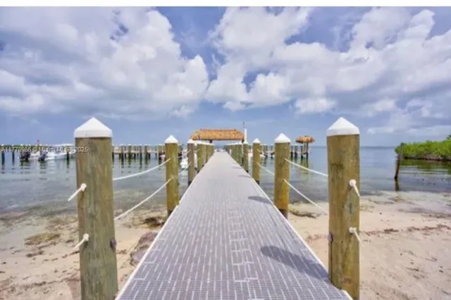 $5,500 | 87200 Overseas Highway, Unit F1, Islamorada, FL 33036