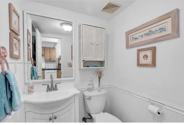 $5,500 | 87200 Overseas Highway, Unit F1, Islamorada, FL 33036