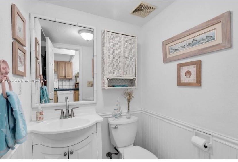 87200 Overseas Highway, Unit F1 Islamorada, FL 33036 - Photo 10 of 20