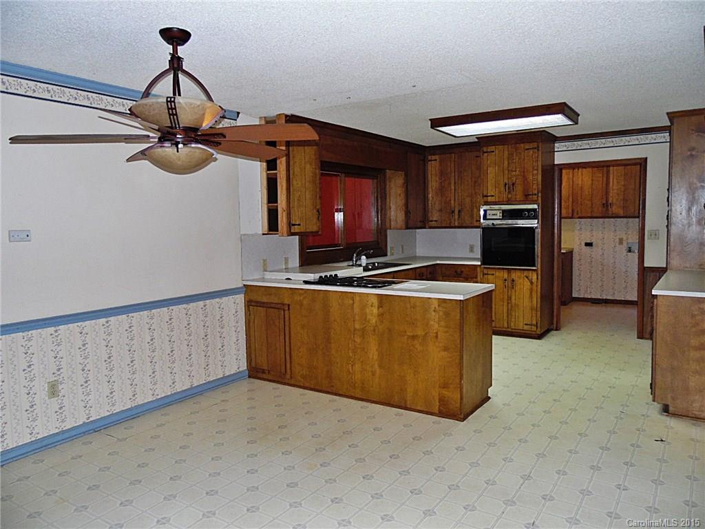 1084 Museum Road Rock Hill, SC 29732 - Photo 4 of 20 Gallery Image 4