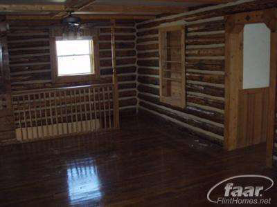 2514 Henry Road Lapeer, MI 48446 - Photo 6 of 12 20166030-5.JPG