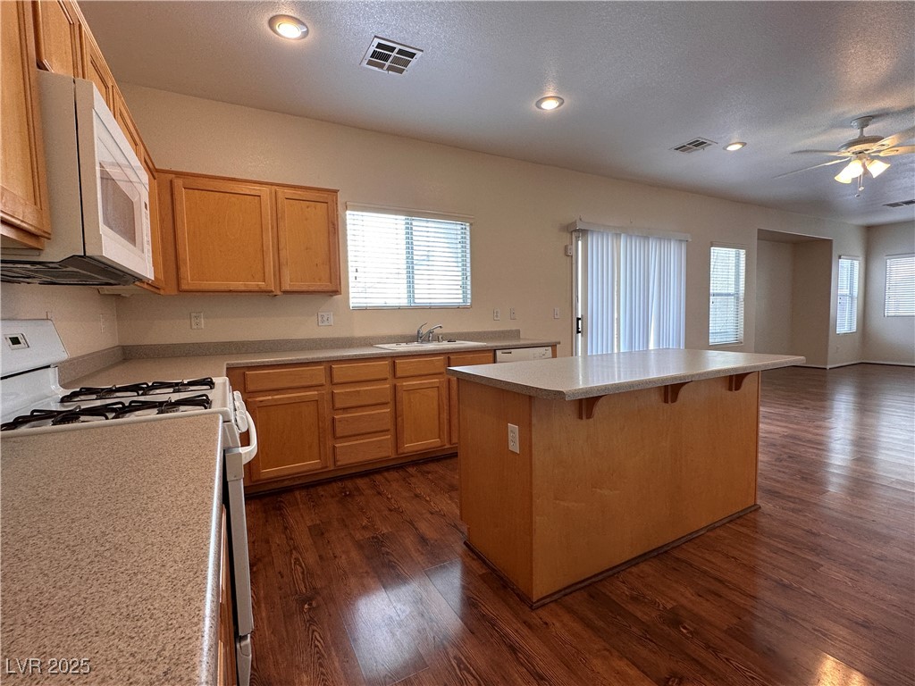 2586 Highland Cliff Drive Henderson, NV 89052 - Photo 14 of 33