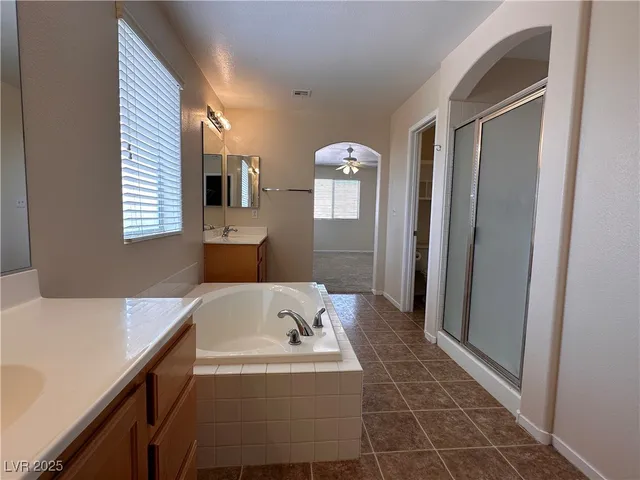 $2,695 | 2586 Highland Cliff Drive, Henderson, NV 89052