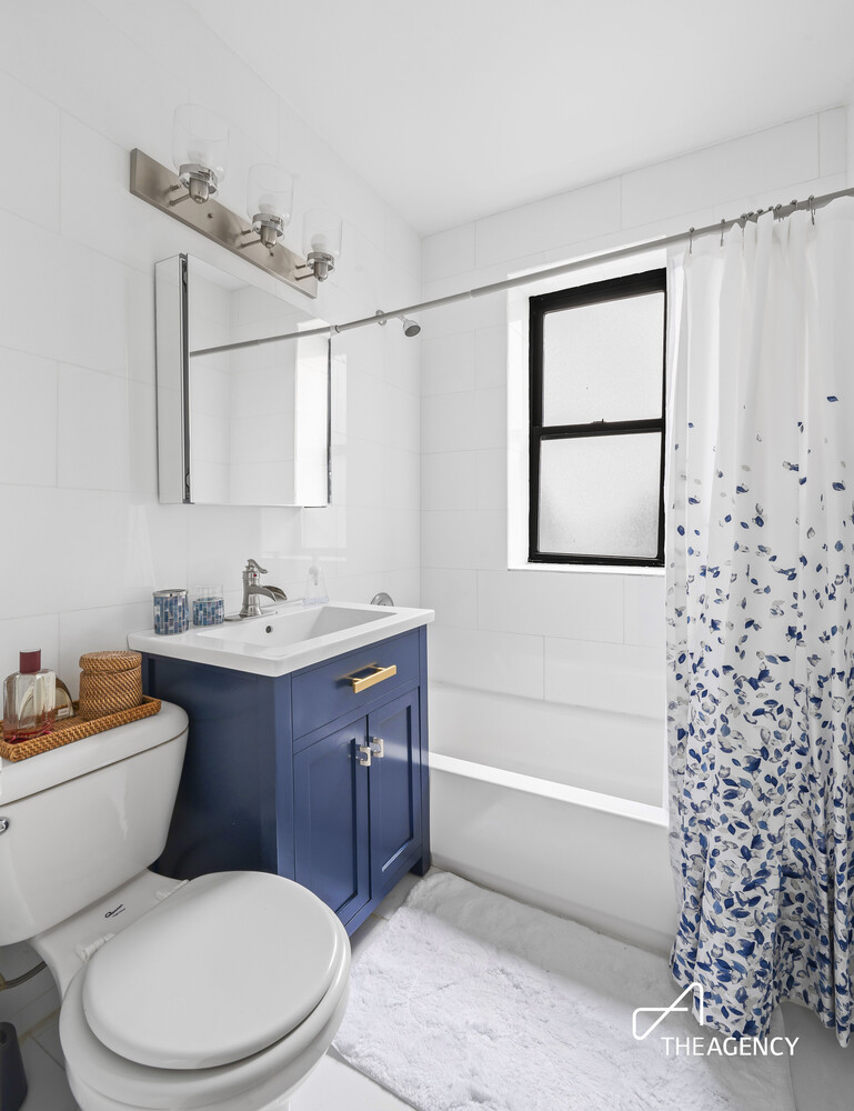 102 West 80th Street, Unit 48 Manhattan, NY 10024 - Photo 3 of 4