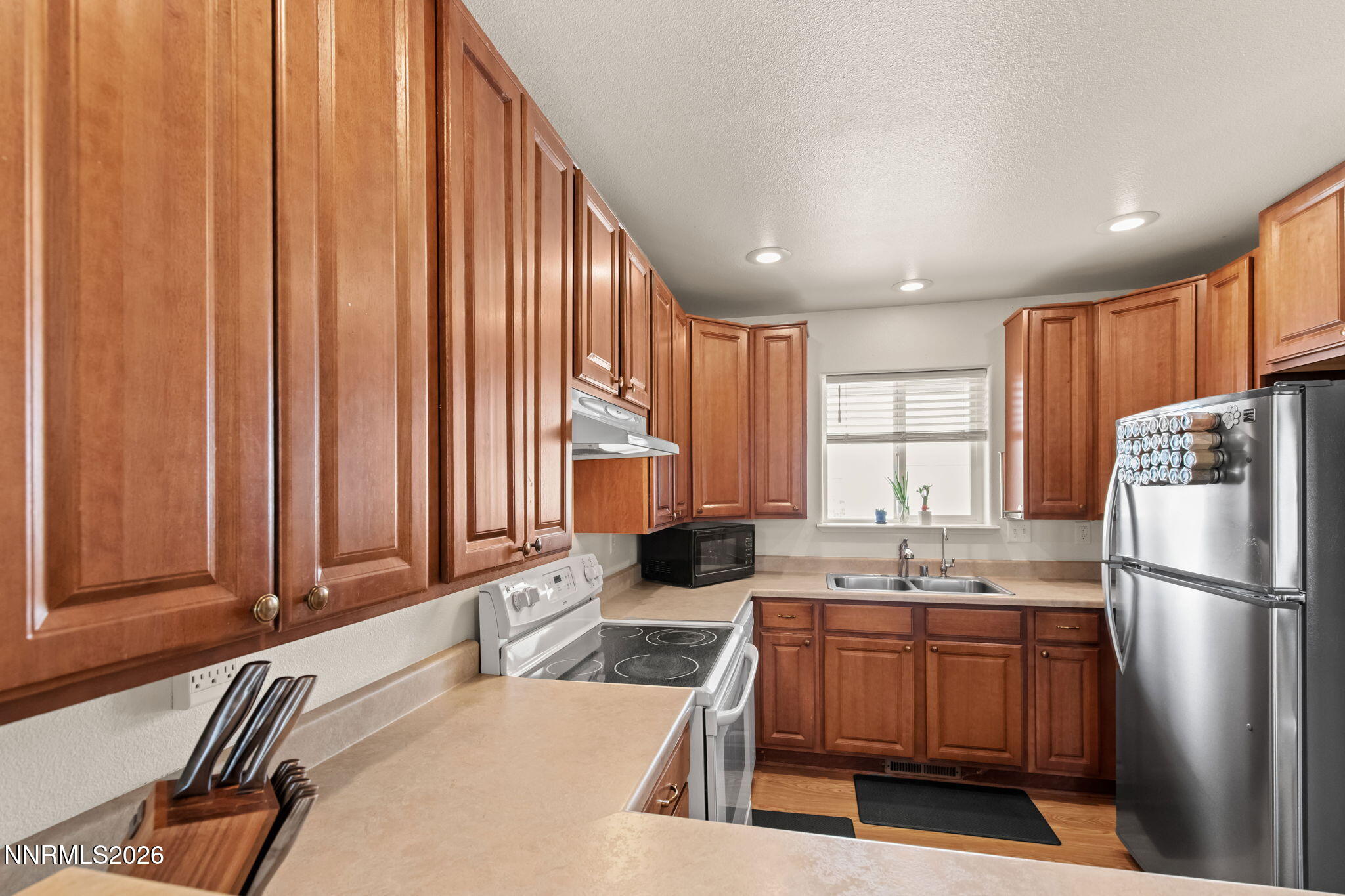 794 Karry Way Fallon, NV 89406 - Photo 4 of 24 2-web-or-mls-2