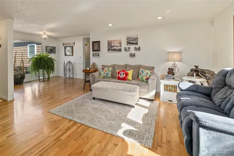 $589,900 | 7806 Jade Drive Southwest, Lakewood, WA 98498