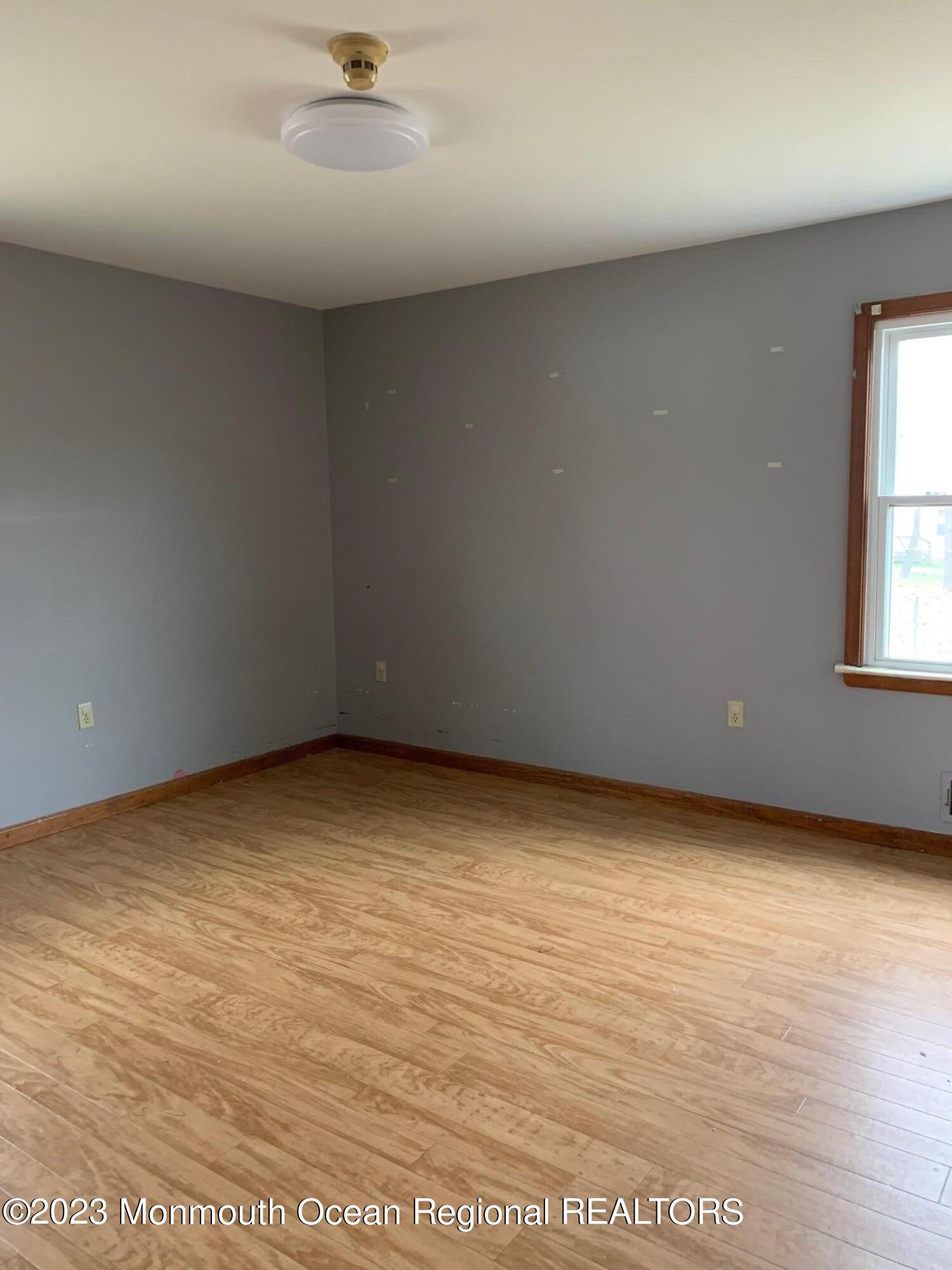 31 Miller Road Lakewood, NJ 08701 - Photo 15 of 46 33