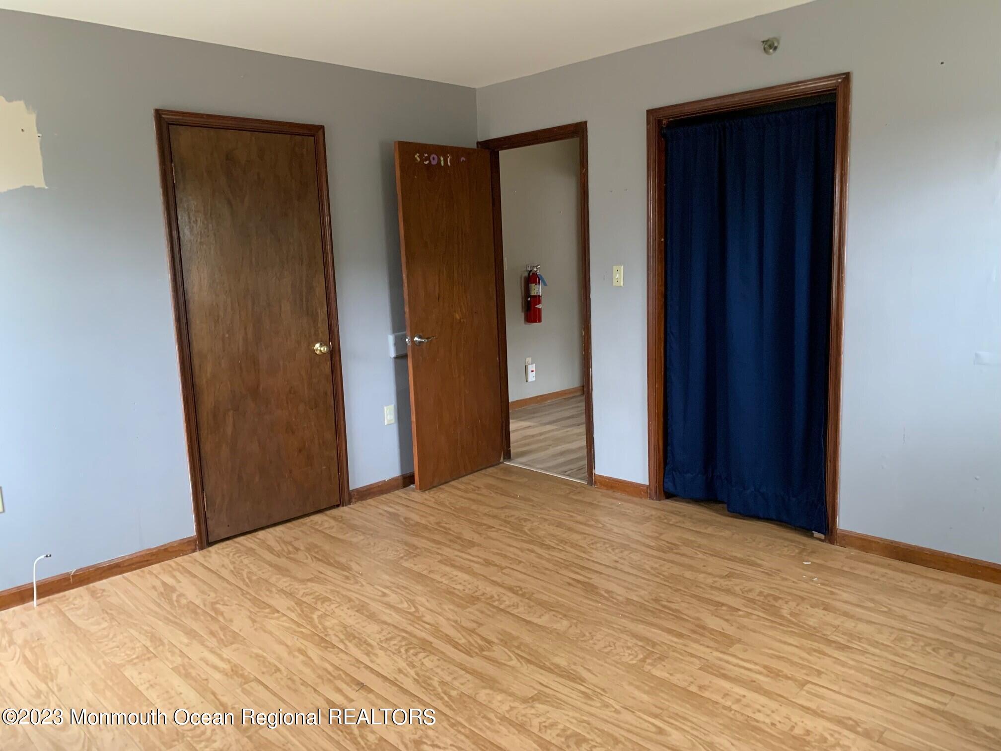 31 Miller Road Lakewood, NJ 08701 - Photo 16 of 46 44