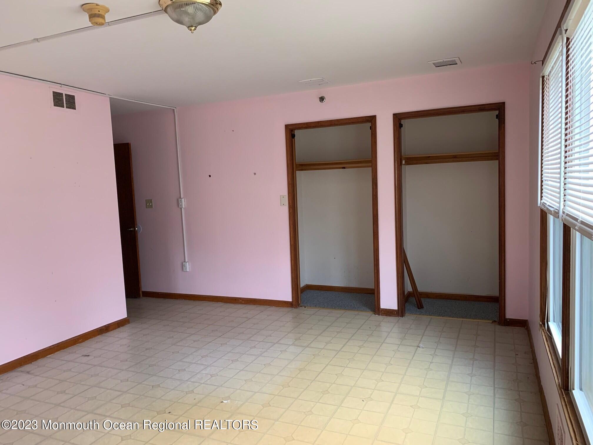 31 Miller Road Lakewood, NJ 08701 - Photo 18 of 46 502