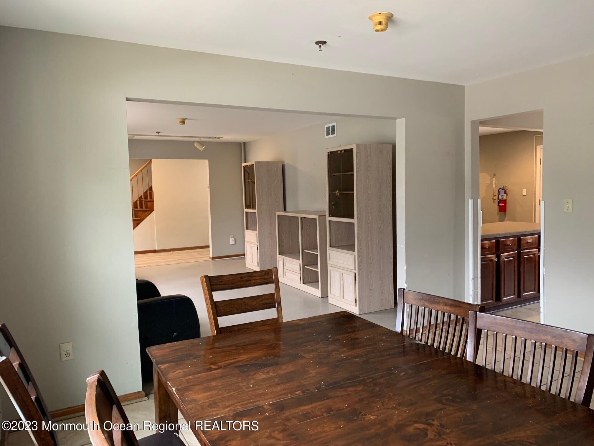 31 Miller Road Lakewood, NJ 08701 - Photo 7 of 46 5