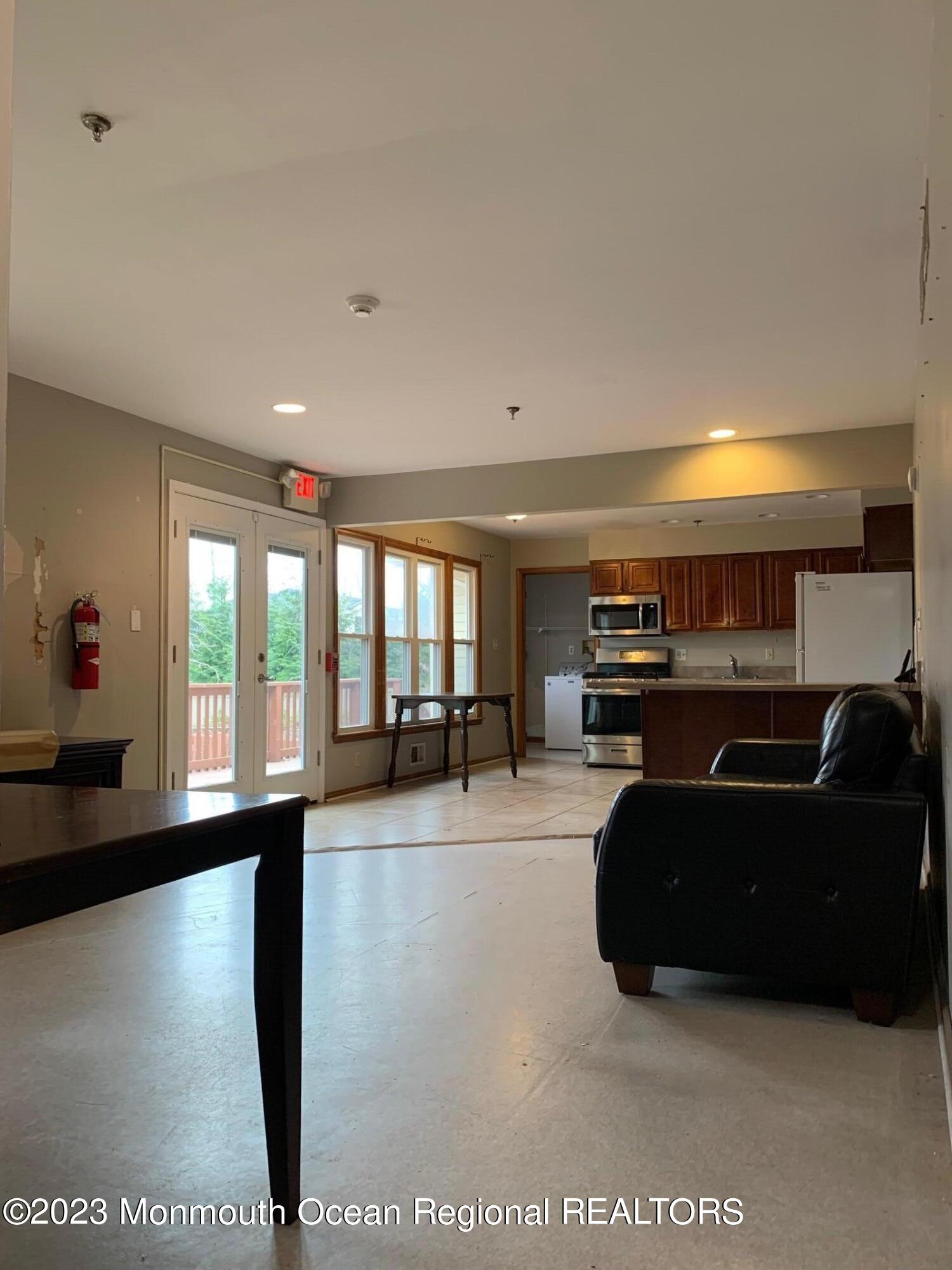 31 Miller Road Lakewood, NJ 08701 - Photo 10 of 46 8