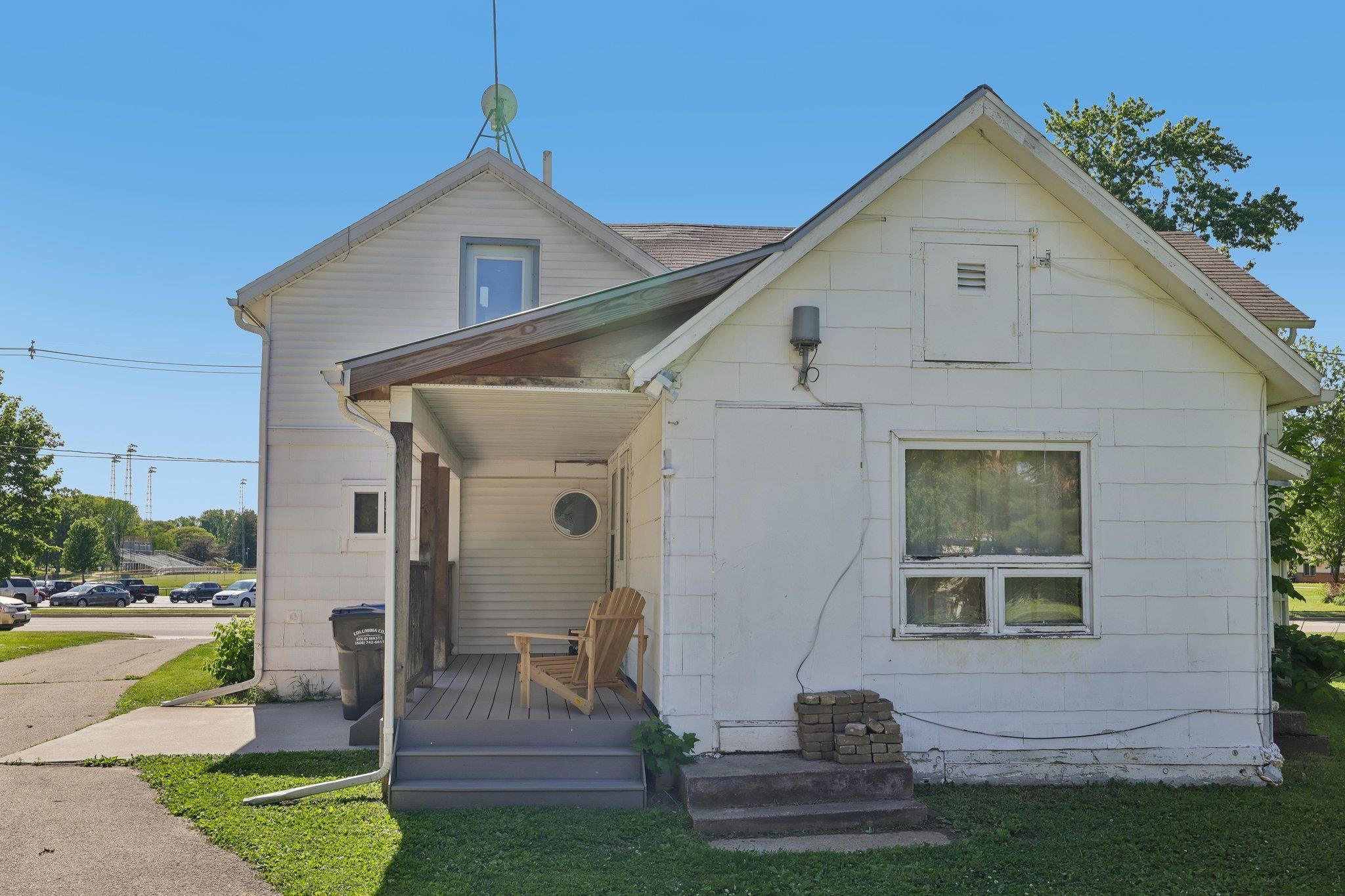 1027 Farnham Street Columbus, WI 53925 - Photo 35 of 39