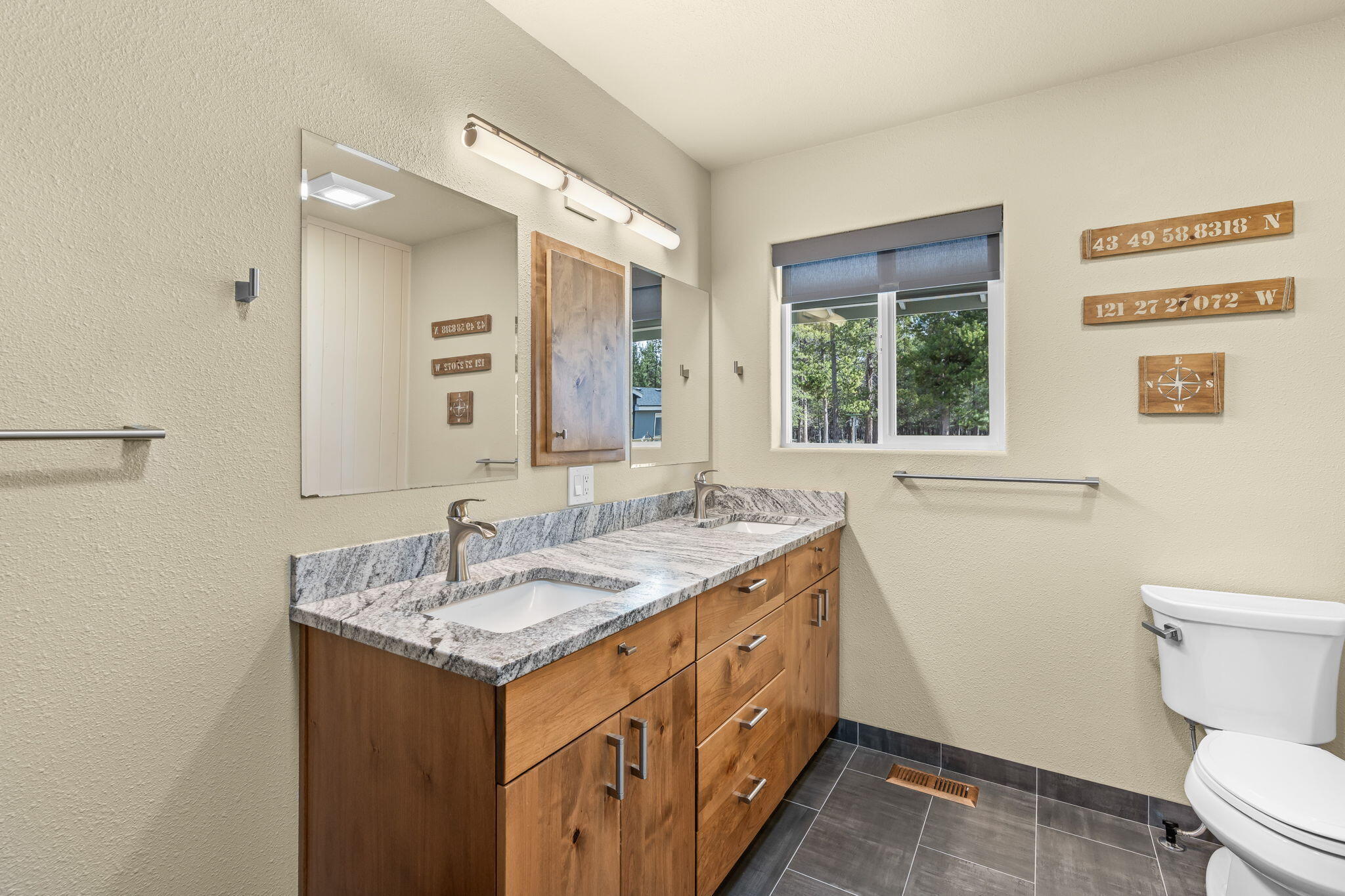 55962 Black Duck Road Bend, OR 97707 - Photo 16 of 29