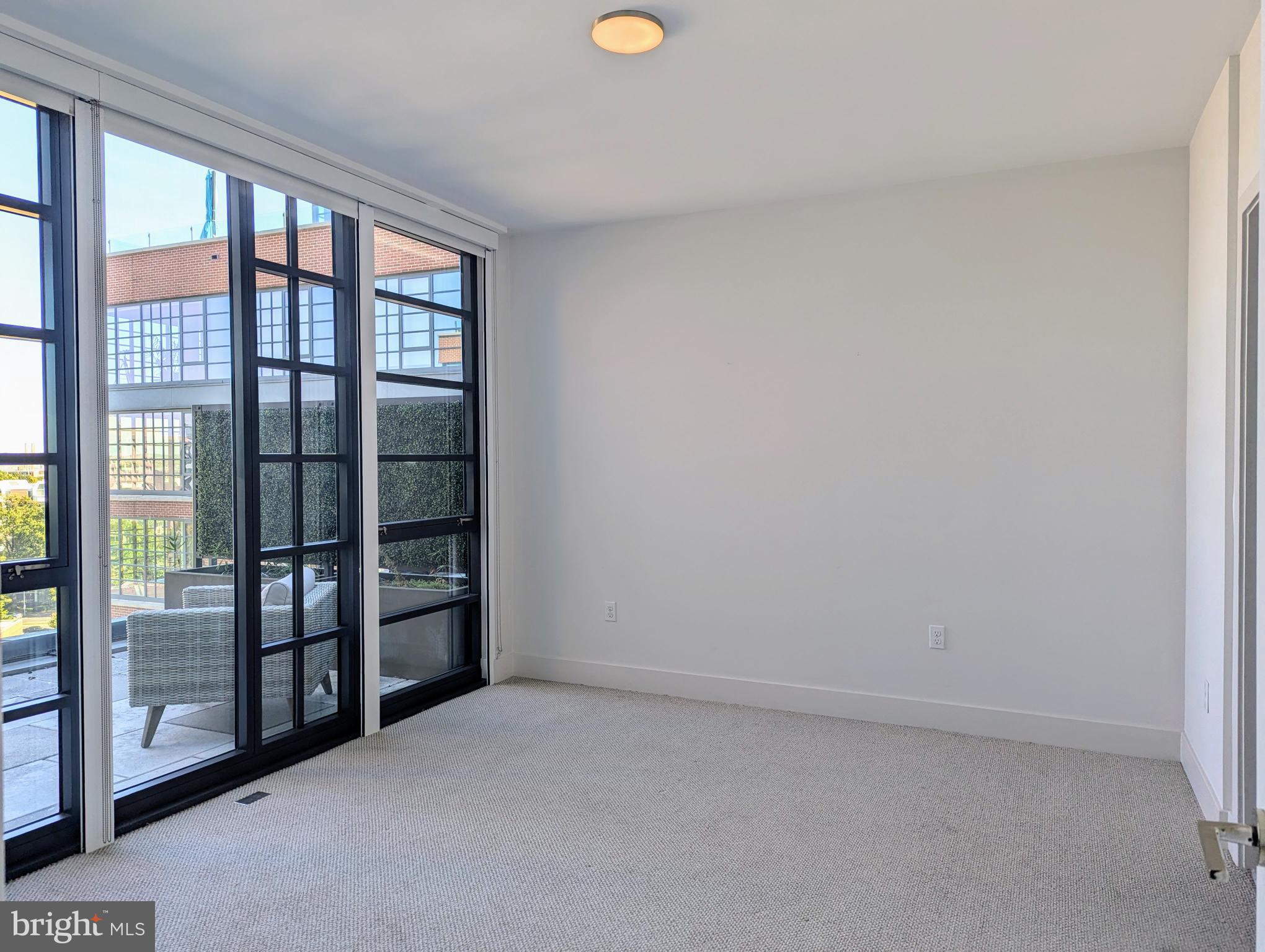 45 Sutton Square Southwest, Unit 1118 Washington, DC 20024 - Photo 19 of 63 King-size Primary Bedroom
retreat