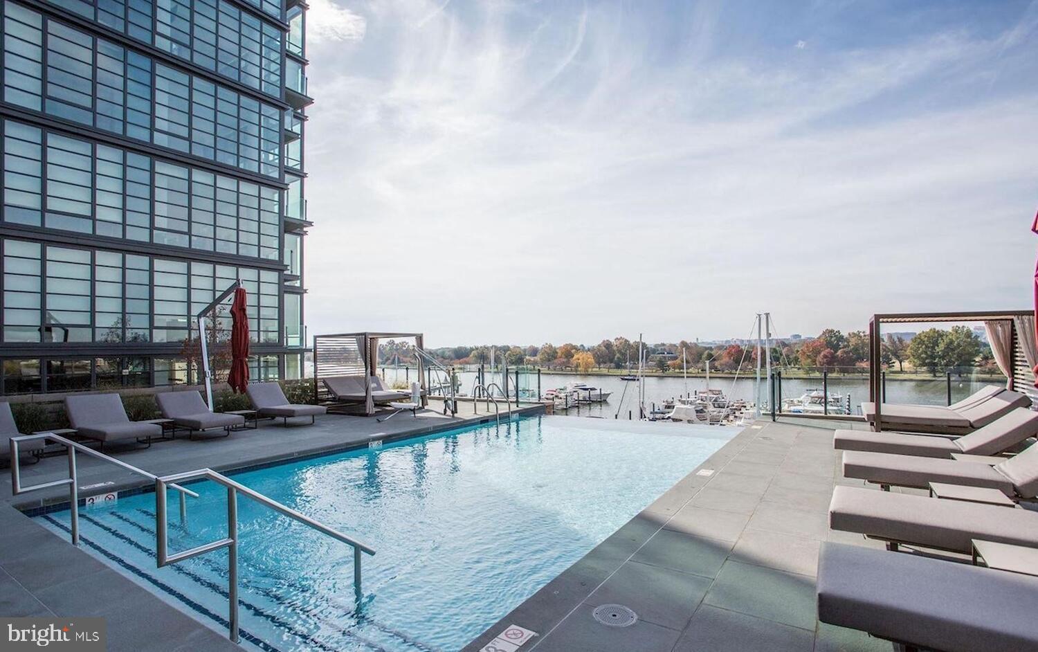 45 Sutton Square Southwest, Unit 1118 Washington, DC 20024 - Photo 48 of 63 Infinity-edge saltwater pool