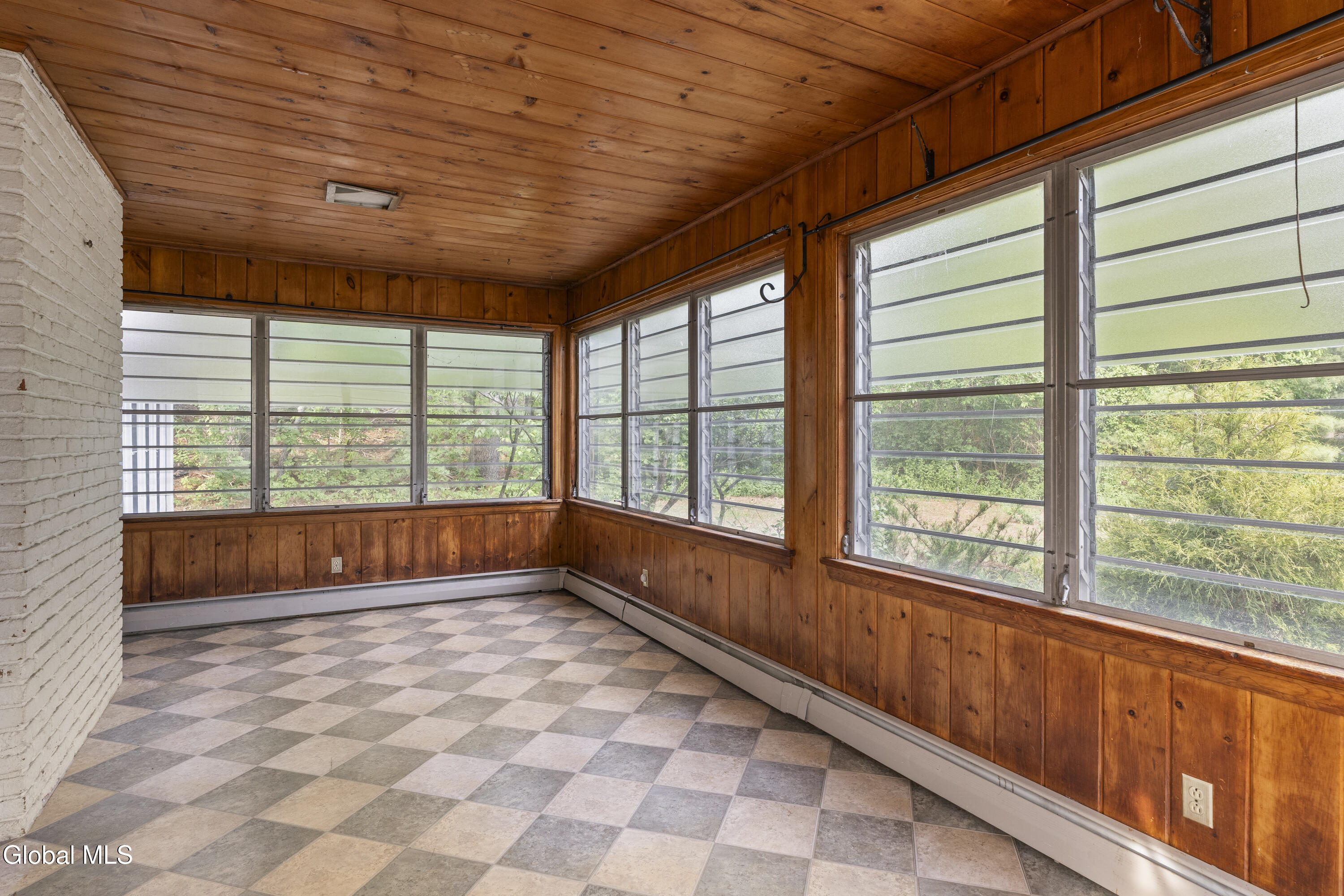 193 Pine Ridge Drive Guilderland, NY 12084 - Photo 6 of 18 DSC07489