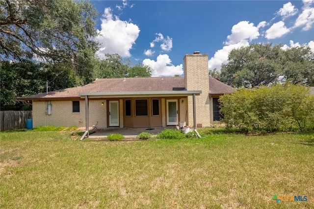 $229,000 | 517 Maplewood Drive, Victoria, TX 77901