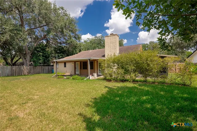 $229,000 | 517 Maplewood Drive, Victoria, TX 77901