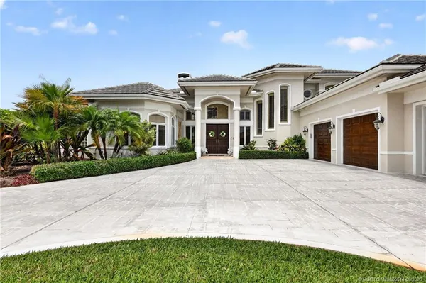 $2,300,000 | 6600 Southeast Barrington Drive, Stuart, FL 34997