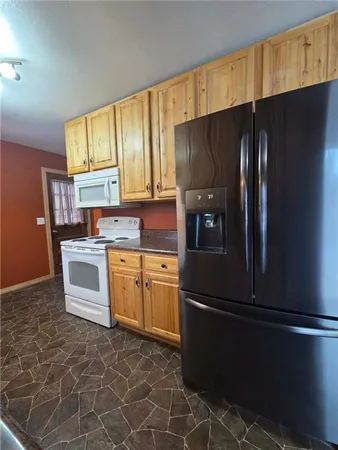 $214,900 | 904 South 5th Street, Savannah, MO 64485