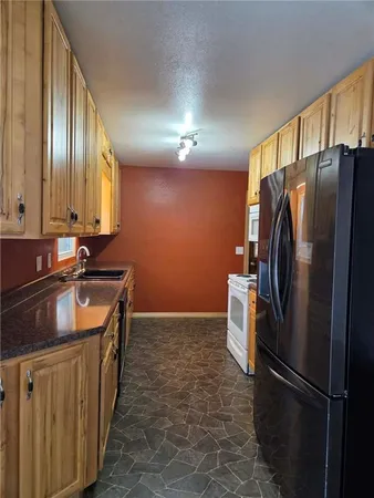 $214,900 | 904 South 5th Street, Savannah, MO 64485