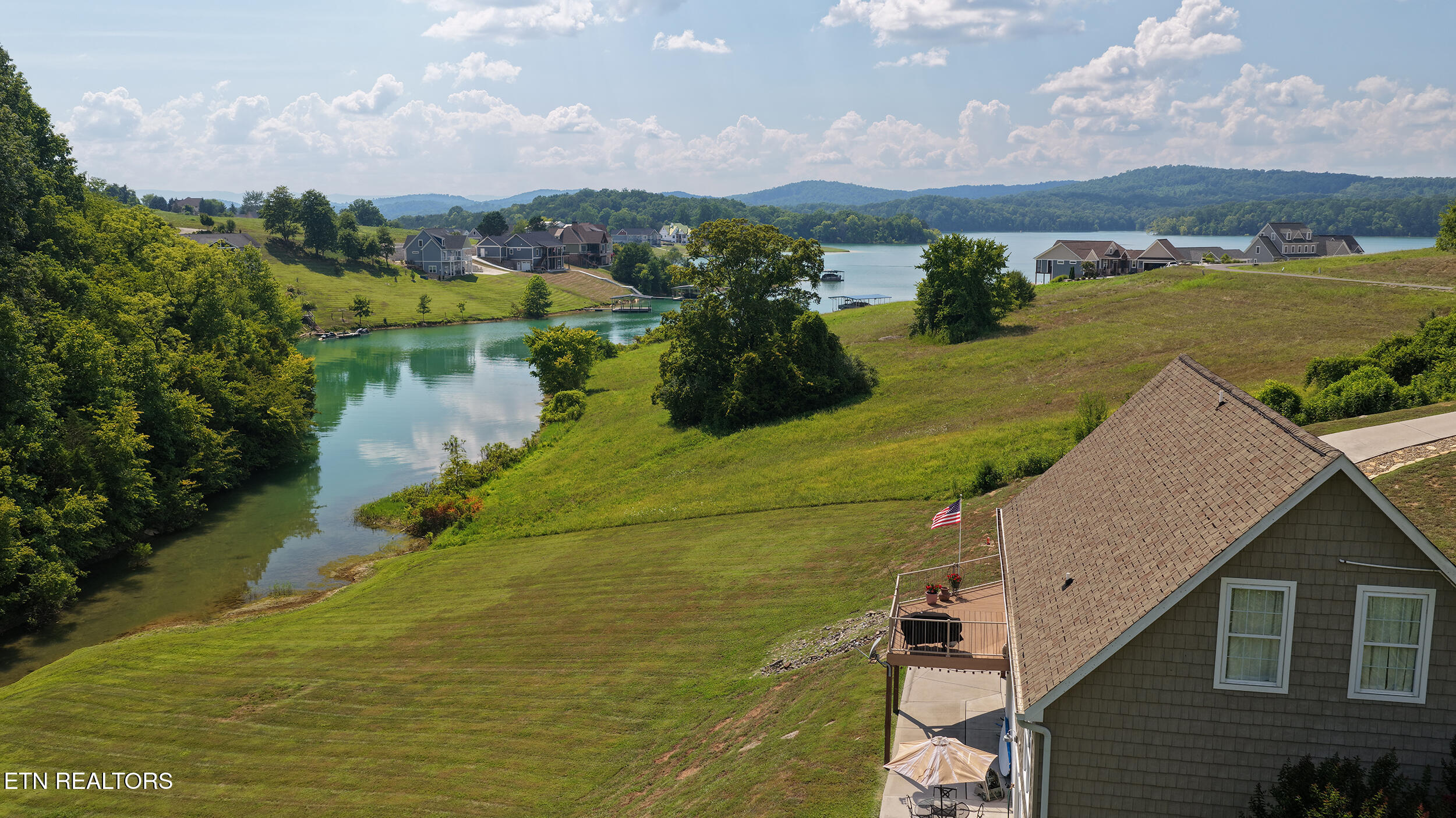 109 Reginas Point Sharps Chapel, TN 37866 - Photo 11 of 57 109 Reginas Pt, Sunset Bay, Norris Lake