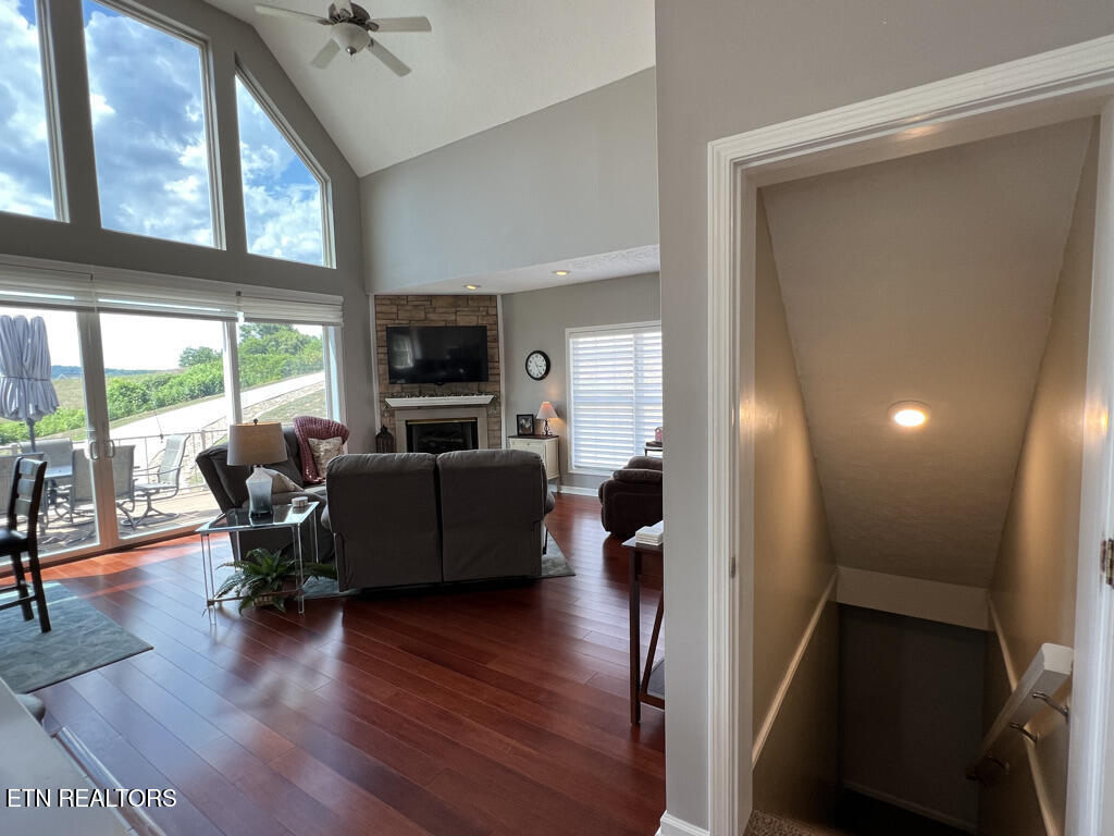 109 Reginas Point Sharps Chapel, TN 37866 - Photo 32 of 57 109 Reginas Pt, Sunset Bay, Norris Lake