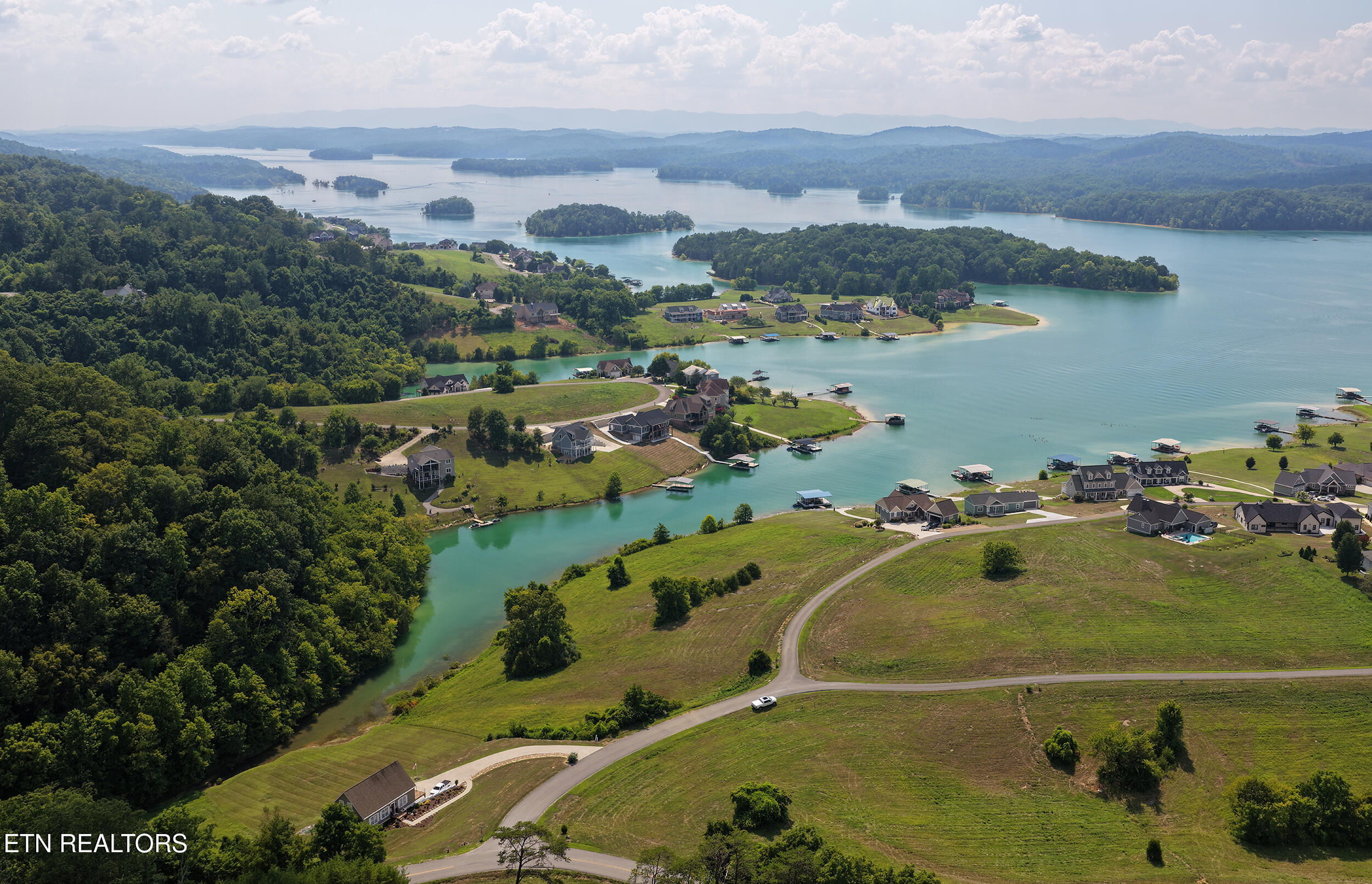 109 Reginas Point Sharps Chapel, TN 37866 - Photo 9 of 57 109 Reginas Pt, Sunset Bay, Norris Lake