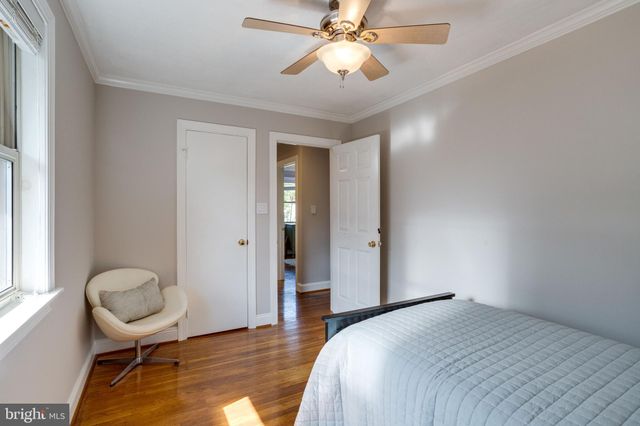 $900,000 | 718 North Patrick Street, Alexandria, VA 22314