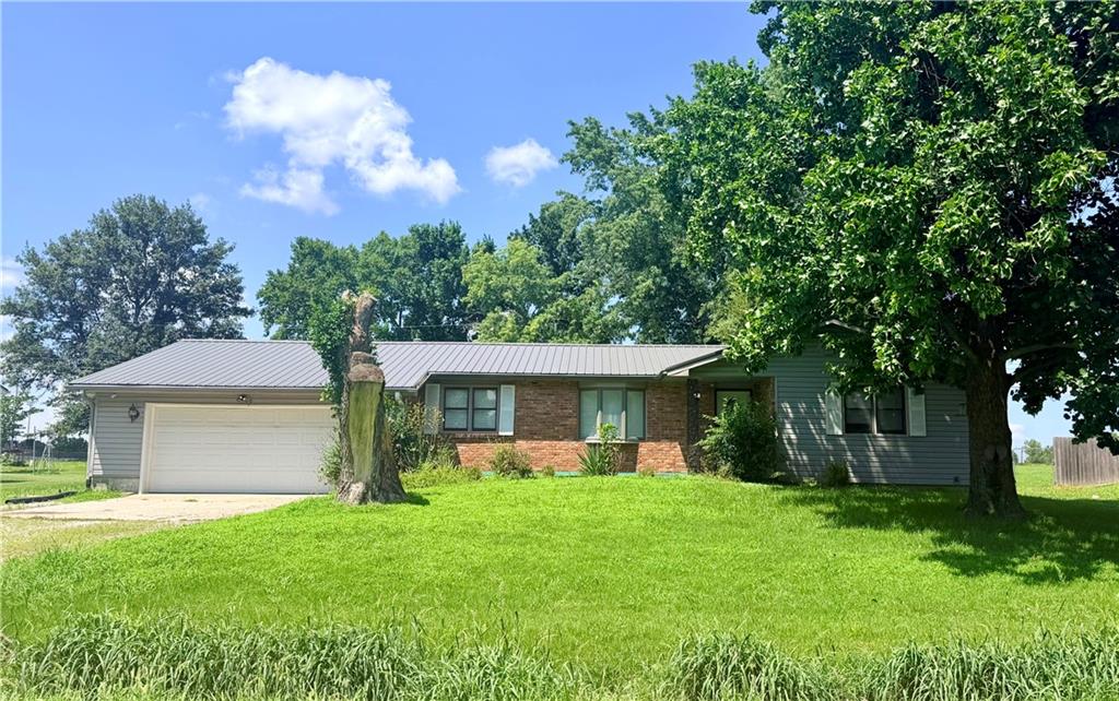 17 Southeast 125 Road Warrensburg, MO 64093 - Photo 1 of 17