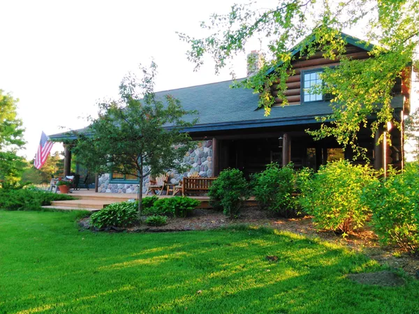 $875,000 | 7275 190th Street West, Jordan, MN 55352