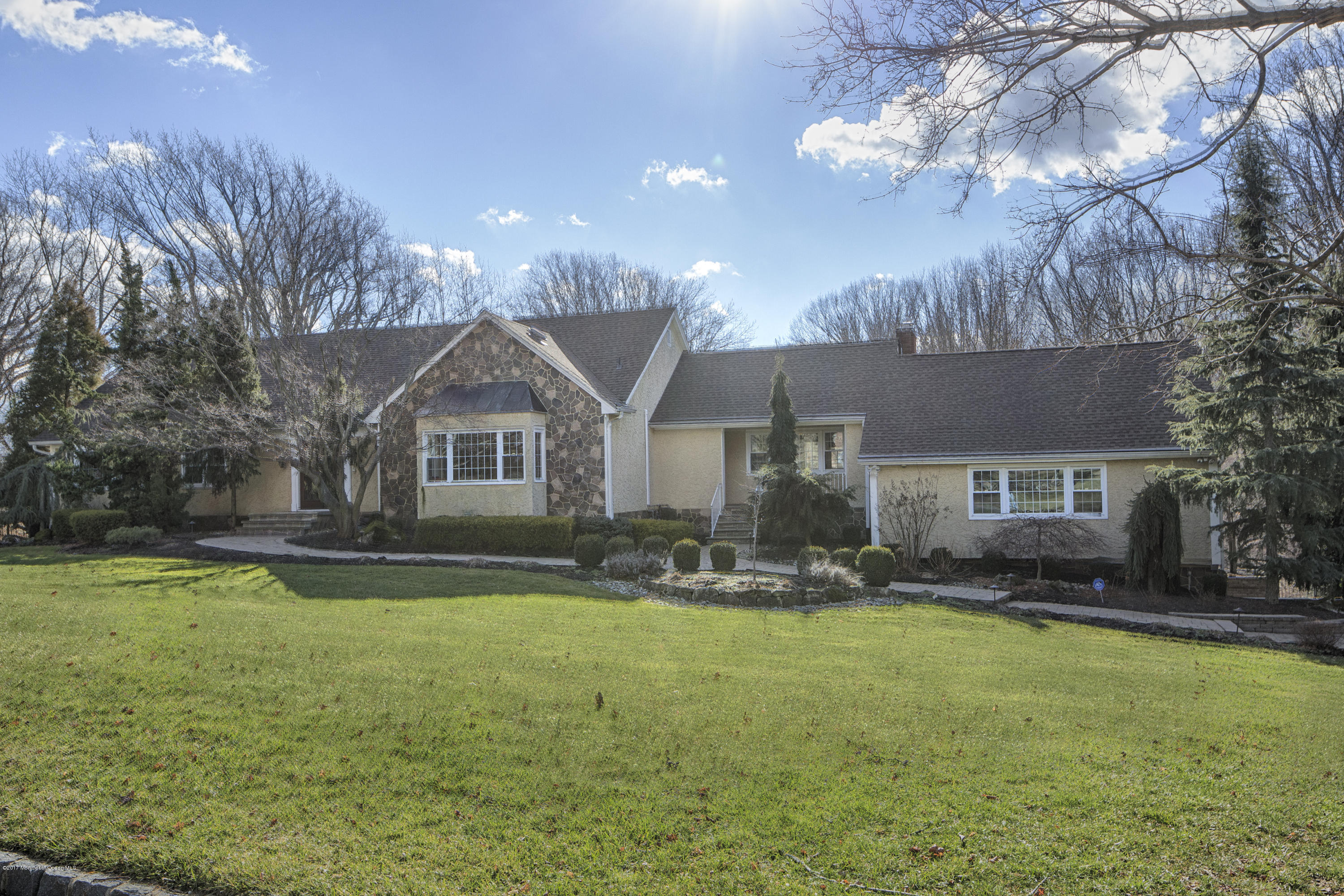 16 Huntley Road Holmdel, NJ 07733 - Photo 4 of 52 01_House Front-2