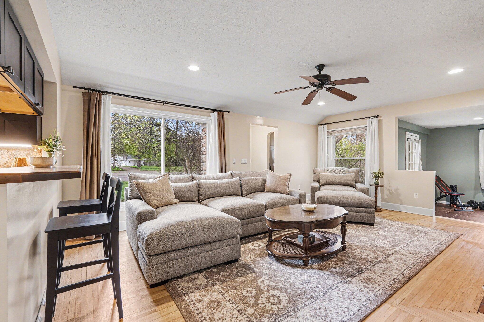 5610 Cascade Road Southeast Grand Rapids, MI 49546 - Photo 4 of 19 006_file_1661