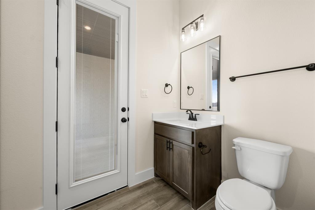 115 Blackstar Lane Decatur, TX 76234 - Photo 25 of 29 115 Blackstar- Bathroom-1