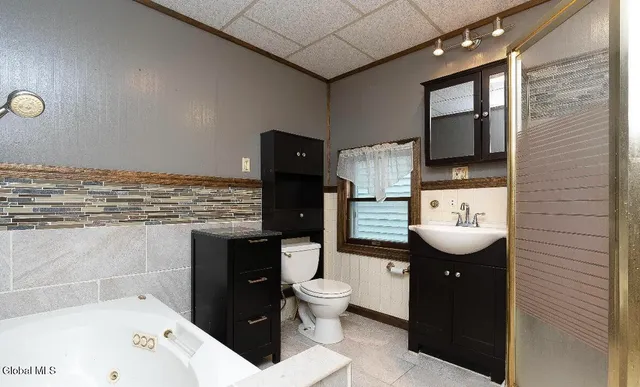 $359,900 | 1723 5th Street, Rensselaer, NY 12144