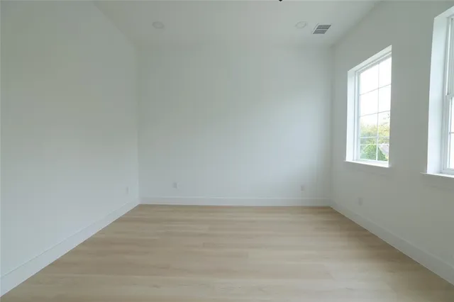 $4,154 | 324 North Patton Avenue, Dallas, TX 75203