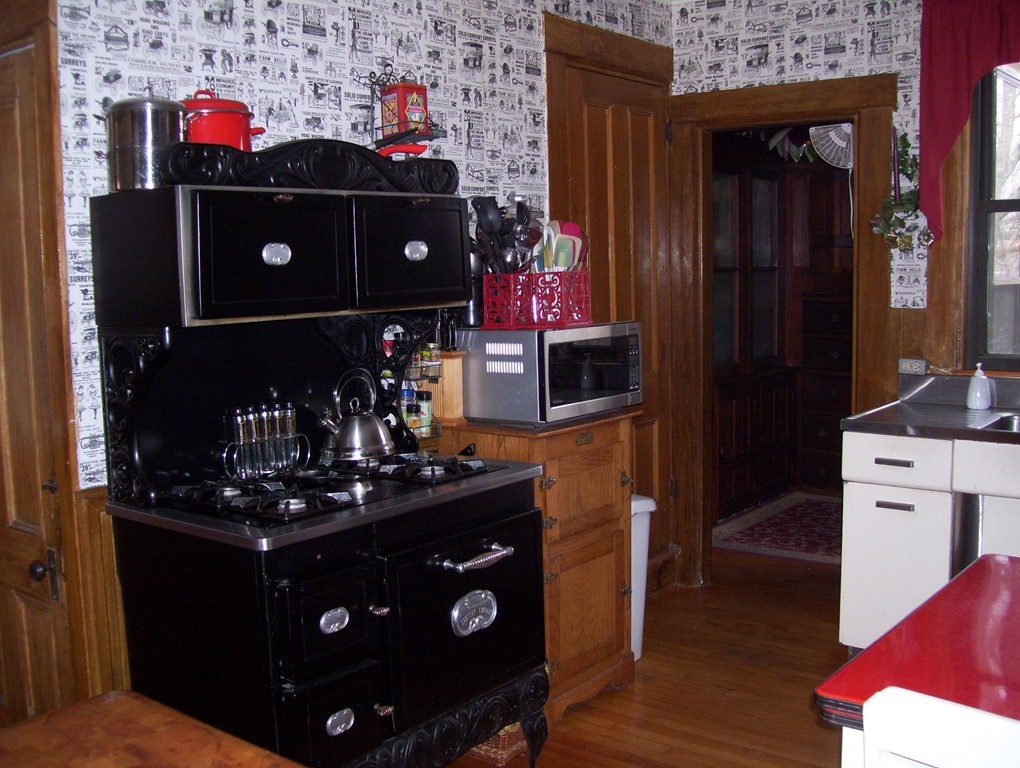 142 High Street Athol, MA 01331 - Photo 2 of 30 Gallery Image 2