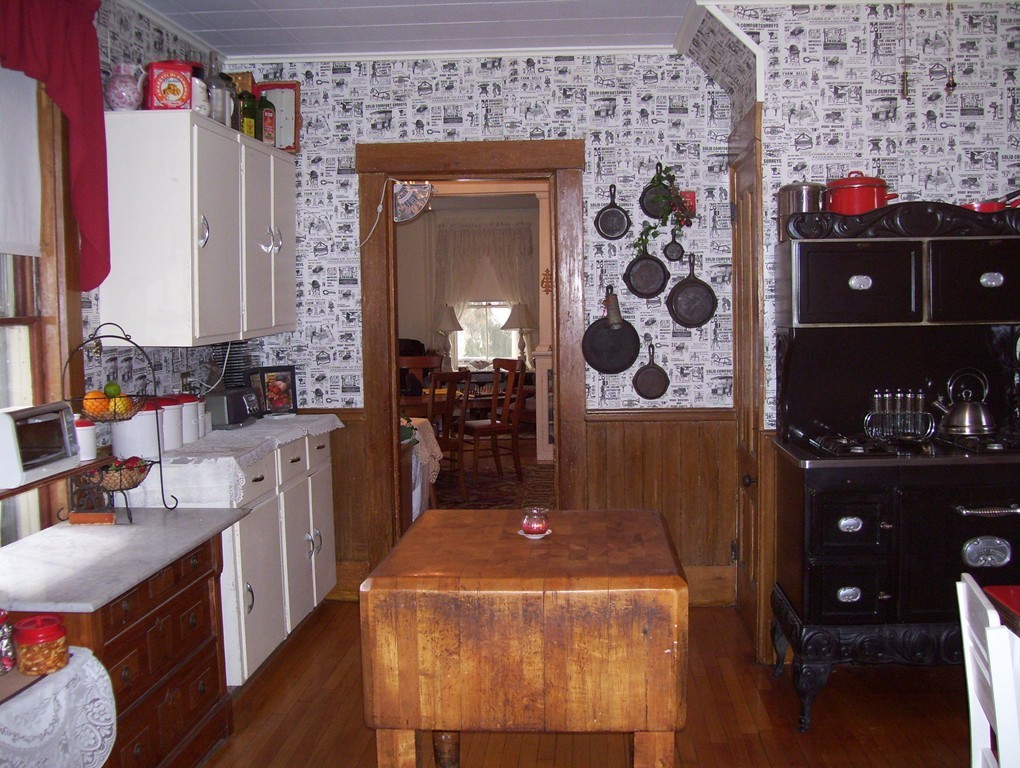142 High Street Athol, MA 01331 - Photo 4 of 30 Gallery Image 4