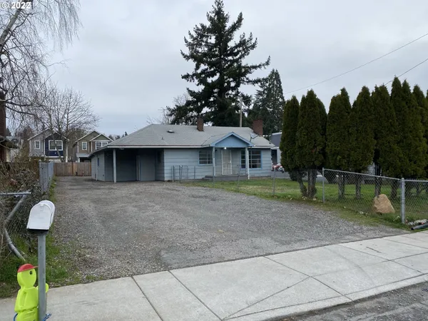 $325,000 | 15725 Southeast Stark Street, Portland, OR 97233